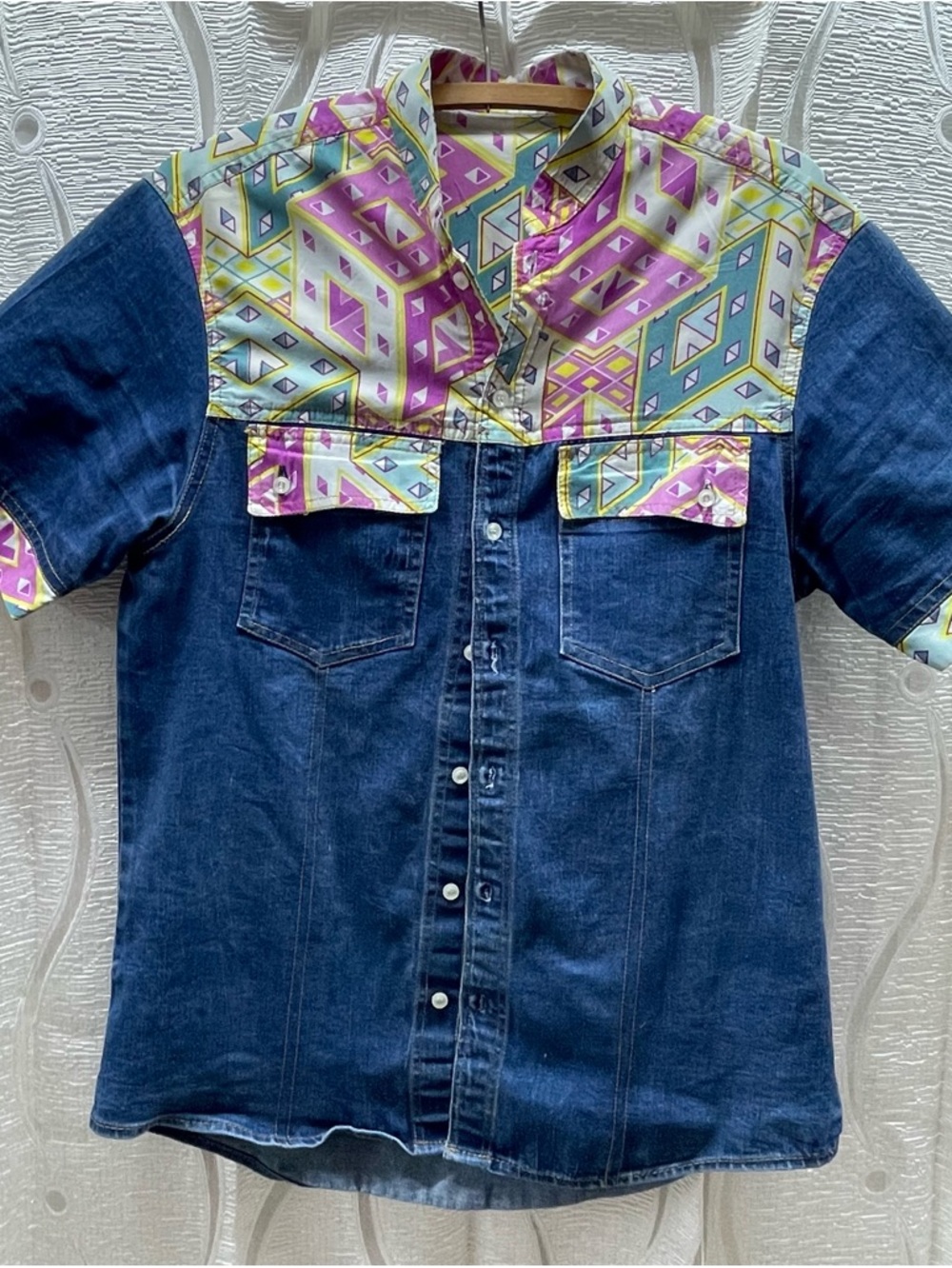 Unbranded Denim Button Down Shirt L Blue Multicolor Geometric Retro Short‎ Slv